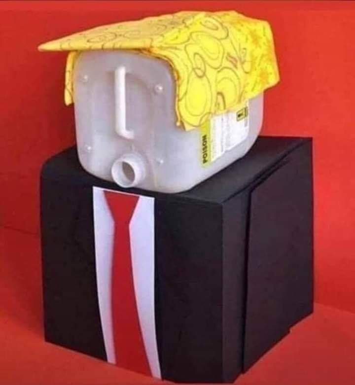 Oltadarovesata's tweet photo. Trump: 
Hürmüz Boğazı'ndan bla bla bla..." https://t.co/PXJFsEYiru