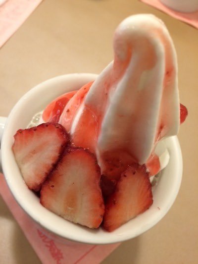 strawberry cake dolly ˚ʚ♡ɞ˚ tweet media