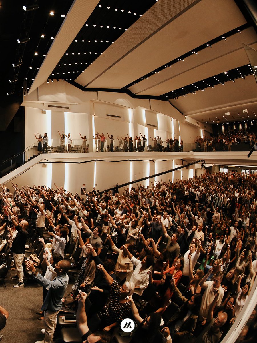 DOMINGO DE CEIA! 🔥

Nesse mês de Abril creia que vitórias inesperadas virão sobre a sua vida! Lembre-se que Deus pode todas as coisas e Ele está a sua frente em qualquer batalha!