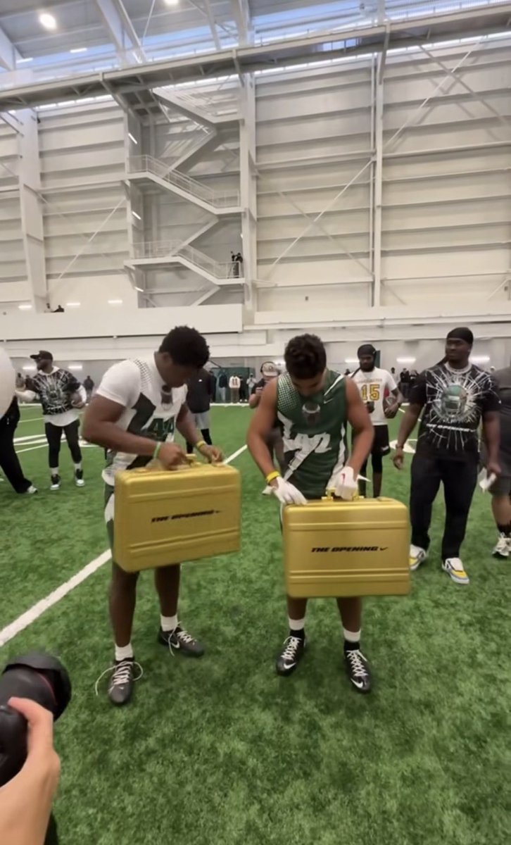 Rick Brown ⭐️⭐️⭐️ '27 Lb tweet media