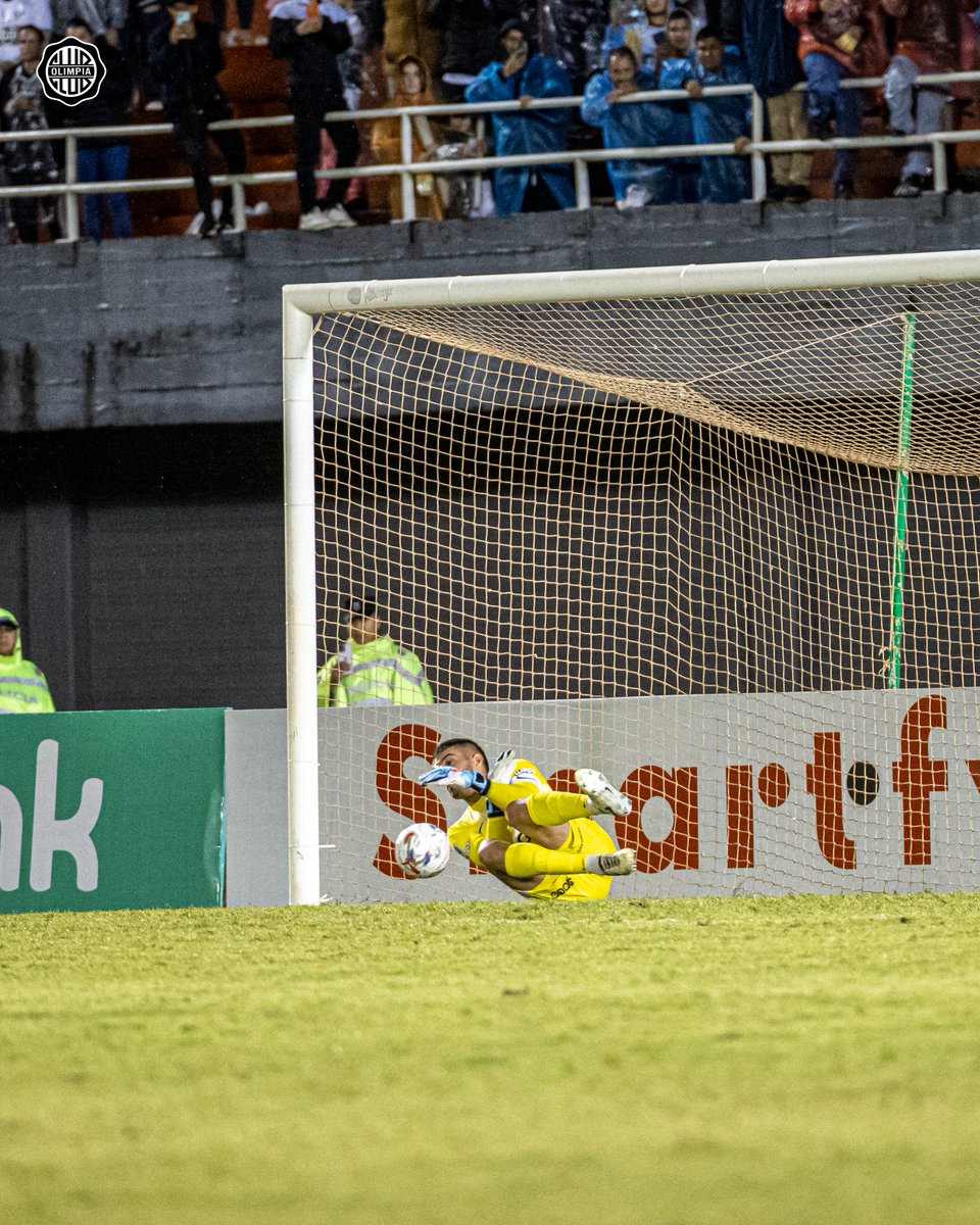 Club Olimpia tweet media