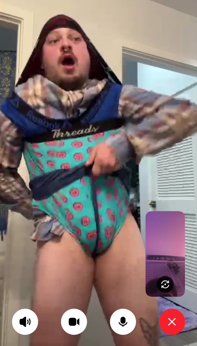 This nerd BEGGED and emptied his wallet just to FaceTime me and this is how he ended up 😂😂 insane wedgies for this dweeb. Who’s next?