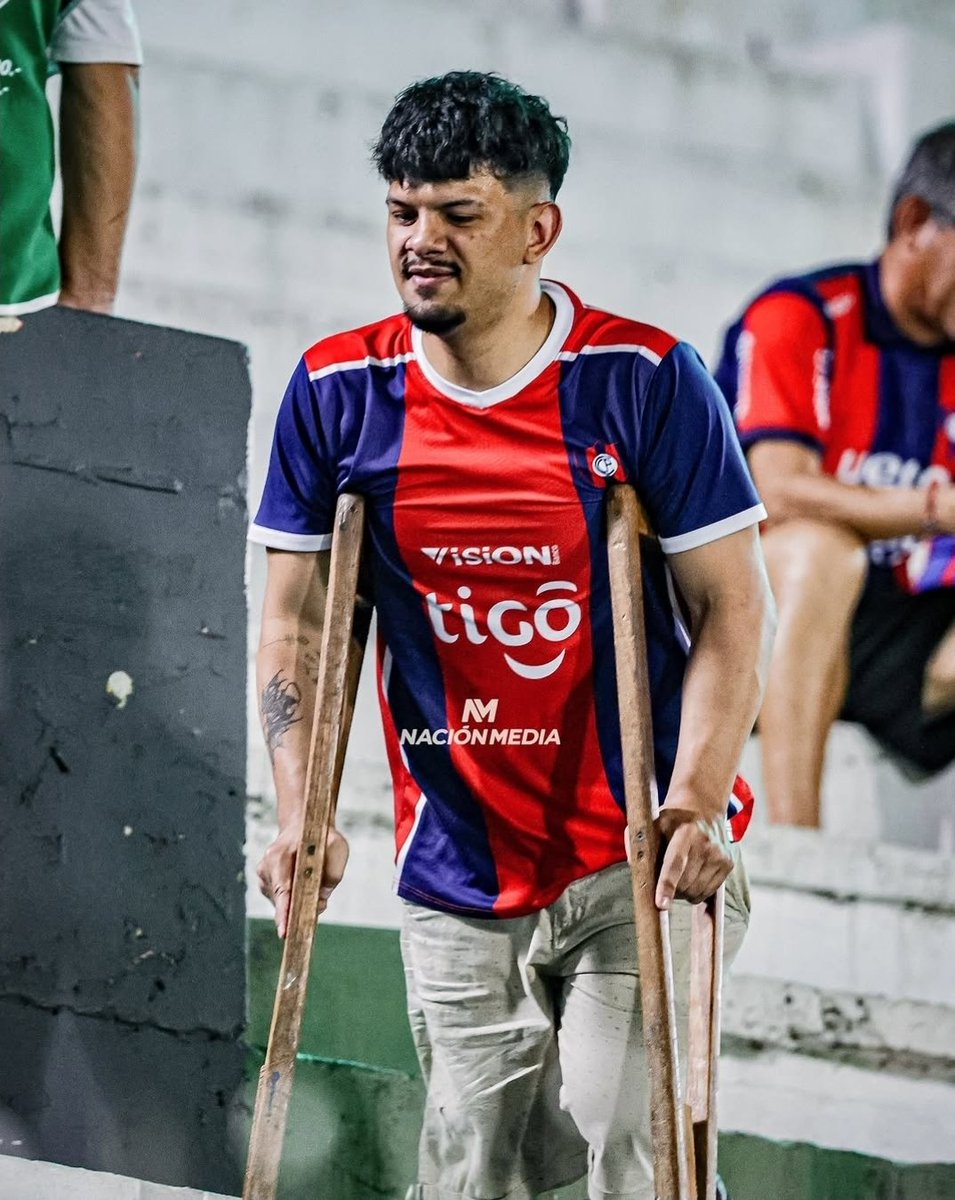 javi_porteño tweet media