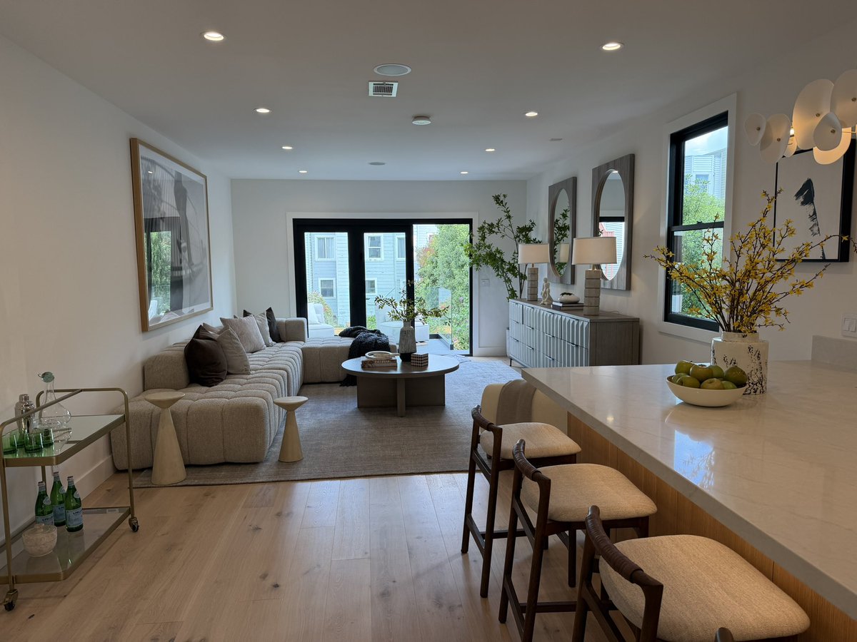 Rohin Dhar tweet media