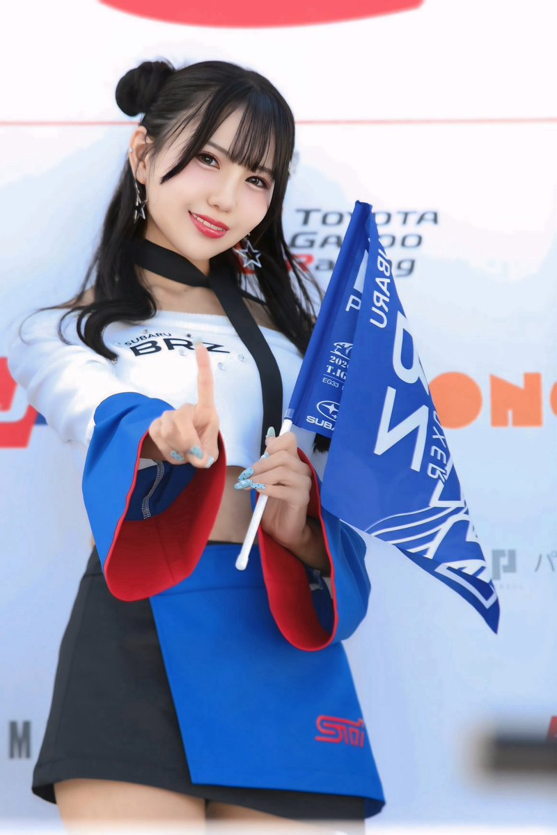 Roa_Ezaki's tweet image. おはち♡

開幕戦のステージから応援が既に伝わったよー📣✊
名前呼んで貰えるの嬉しい！！！

 #SUPERGT 
 #SUBARU 
 #BREEZE