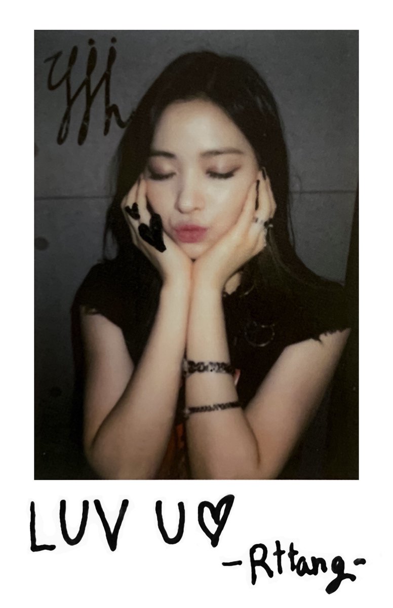 sweet9_venus's tweet photo. ITZY IT'z DIFFERENT "Polaroid" Front & Back - Yeji, Lia & Ryujin
Edition by me
#ITZY #있지 #MIDZY #믿지
#YEJI #예지 #LIA #리아 #RYUJIN #류진욱
#Dalla_Dalla #ITzDifferent https://t.co/Pp0DWUiVDq