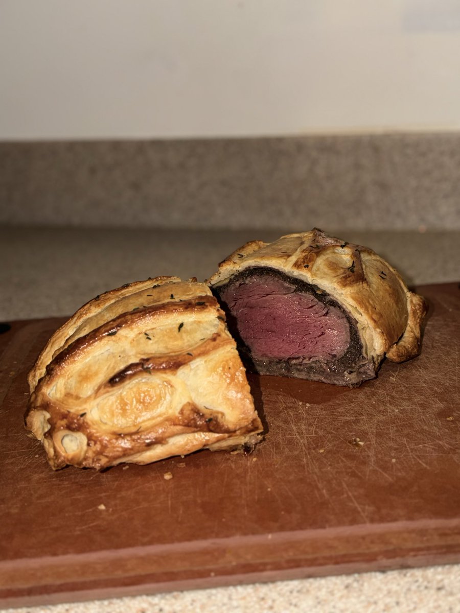 Teesch6855's tweet photo. Make a beef wellington. Completely worth it! https://t.co/7vc5GYmOhk