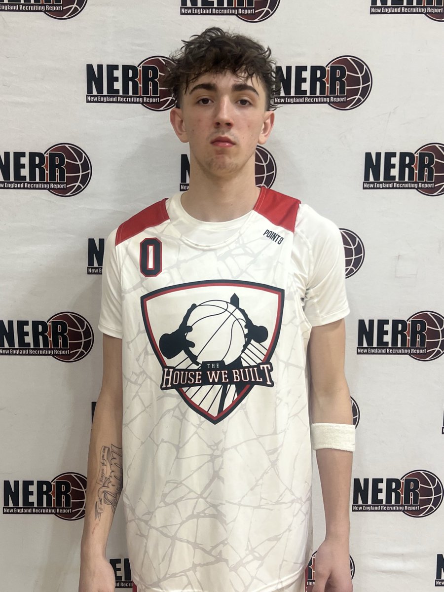 DylanThayer0's tweet photo. 2027’s Caleb Baker & Sean Wilson are names to watch on the HGSL circuit with House We Built 17u.
Baker stood out with his length and interior scoring while Wilson can make things happen off the dribble as a playmaker and shooter. #NEHF https://t.co/DOQrLRoCLb