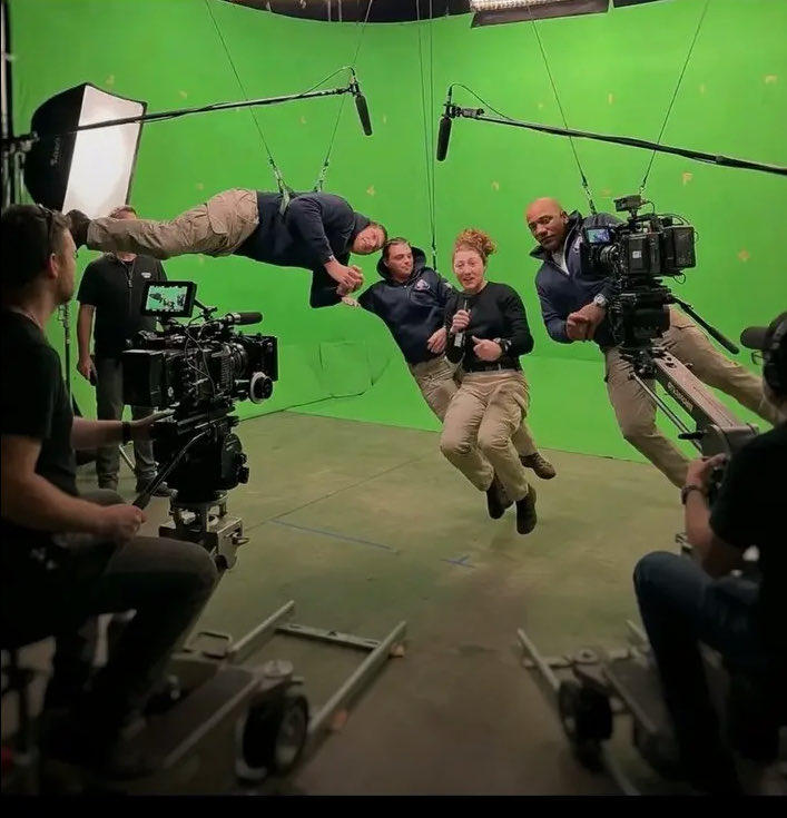 Rushmoon23 tweet media