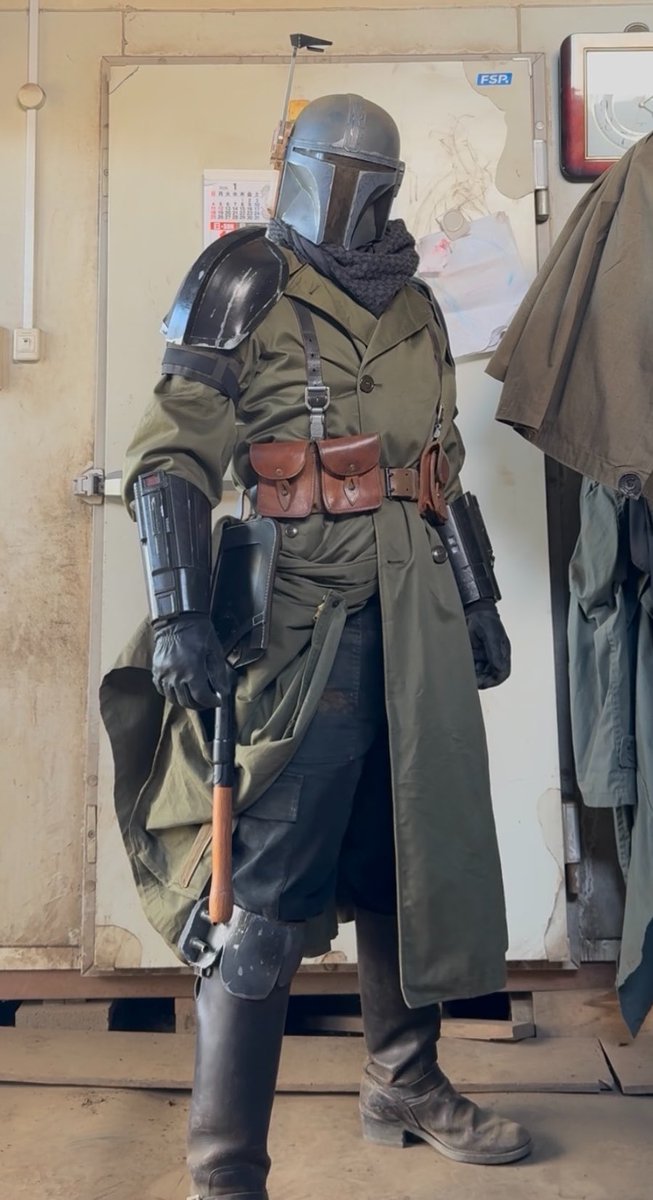 銃槍の烏骨鶏 tweet media