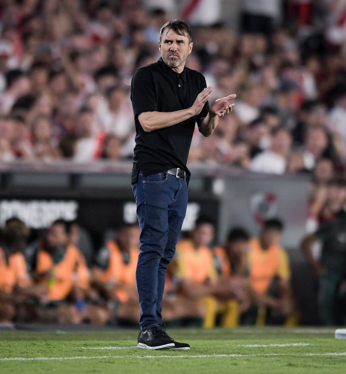 𝙈𝘼𝙓𝙄 tweet media