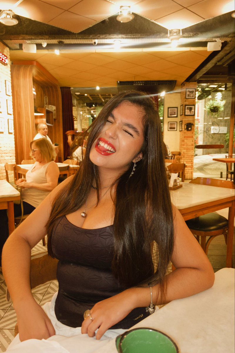 Maria Eduarda tweet media