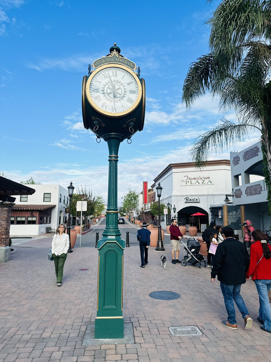 Time waits for none!!

But true love doesn’t know time!!

It is eternal!!

#LuvMadly #micropoetry #lovequotes