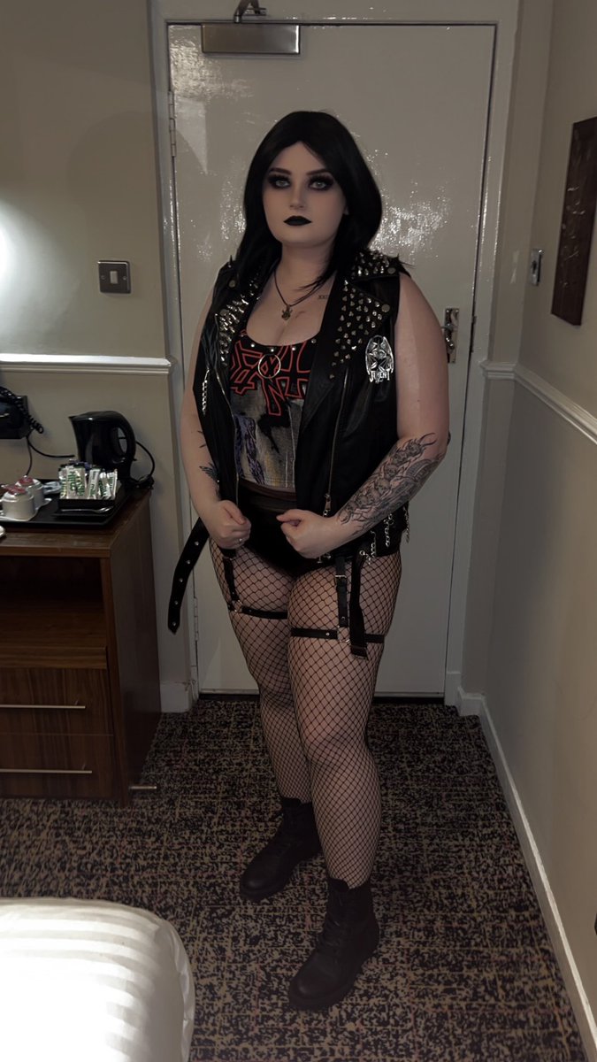 paige | cancer survivor 🎗️ tweet media