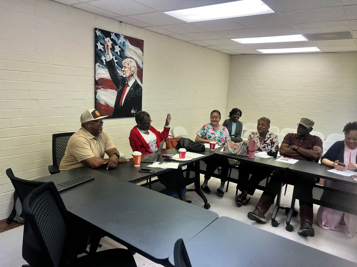 meckgop's tweet image. Congrats to Mecklenburg’s newest Republican club!

Yesterday, the Charlotte Black Republican Club launched at MECKGOP HQ:

Addul Ali (Pres)
Laketha Bobish (VP)
Jeanette Alexander (Treas)
Sabrina Berry (Sec)
Paul Brantley (Chaplain)

#MeckGOP