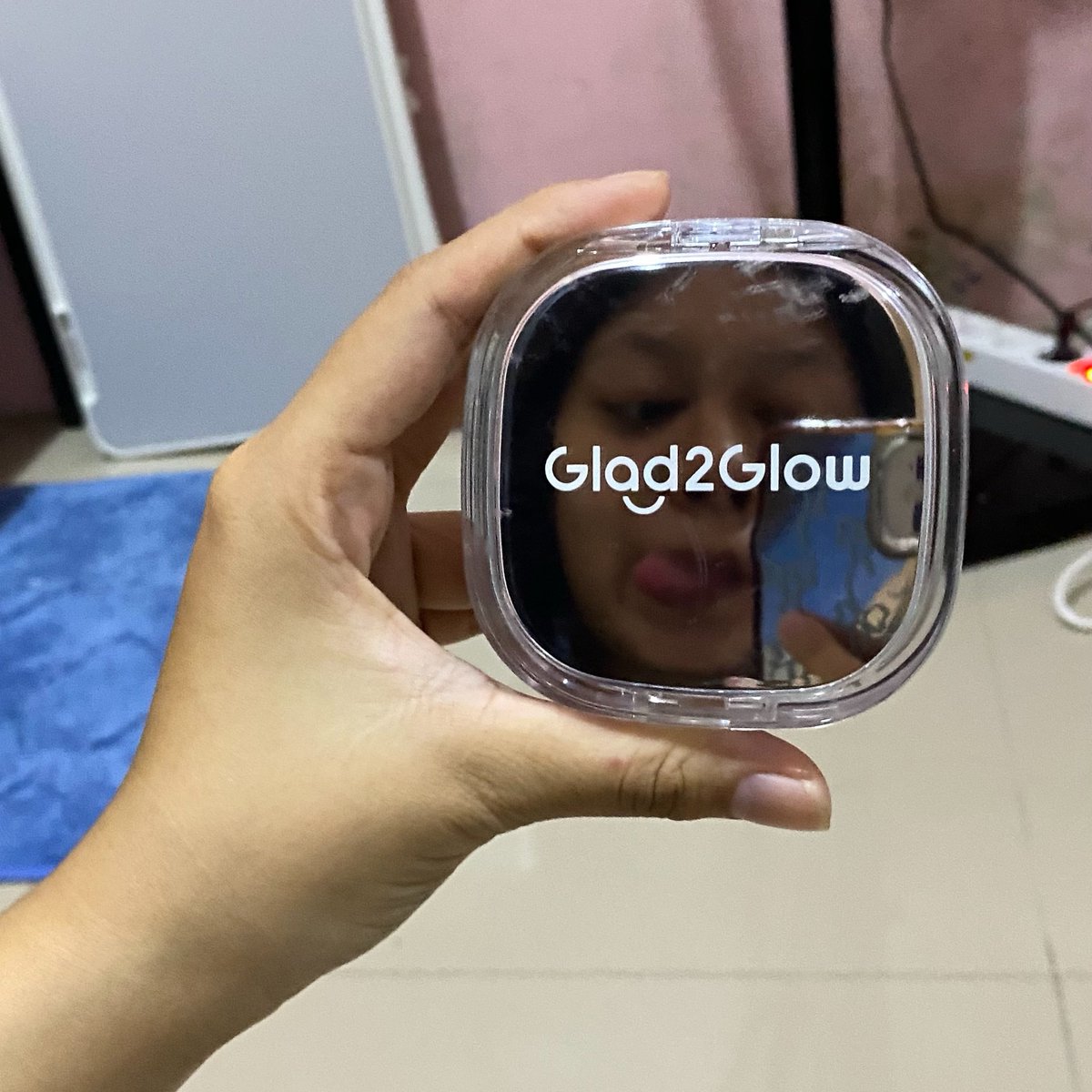 ppausssoct's tweet photo. wts preloved cushion g2g yg silver shade 02 praline, baru dipake sekali, alasan jual karena kegelapan banget di aku. 
70k
bisa 🍊
mt after dm
#zonauang #zonajajan #preloved https://t.co/HJoRjoh3Zb
