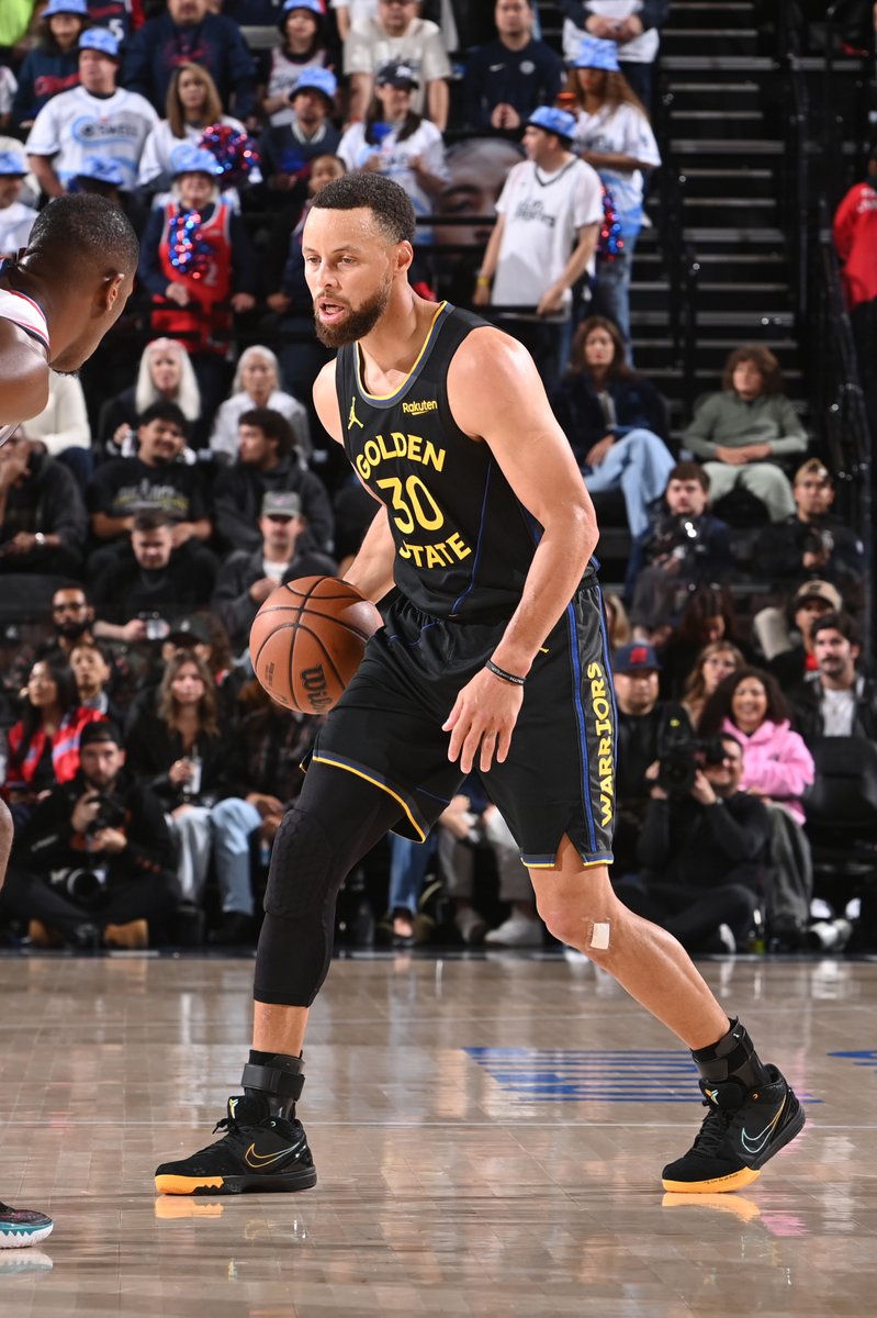 ComplexSneakers's tweet photo. Steph broke out the Nike Kobe 4 "Snakeskin" for his final game of the regular season

📸: @GettyImages https://t.co/9cFiZkoovO