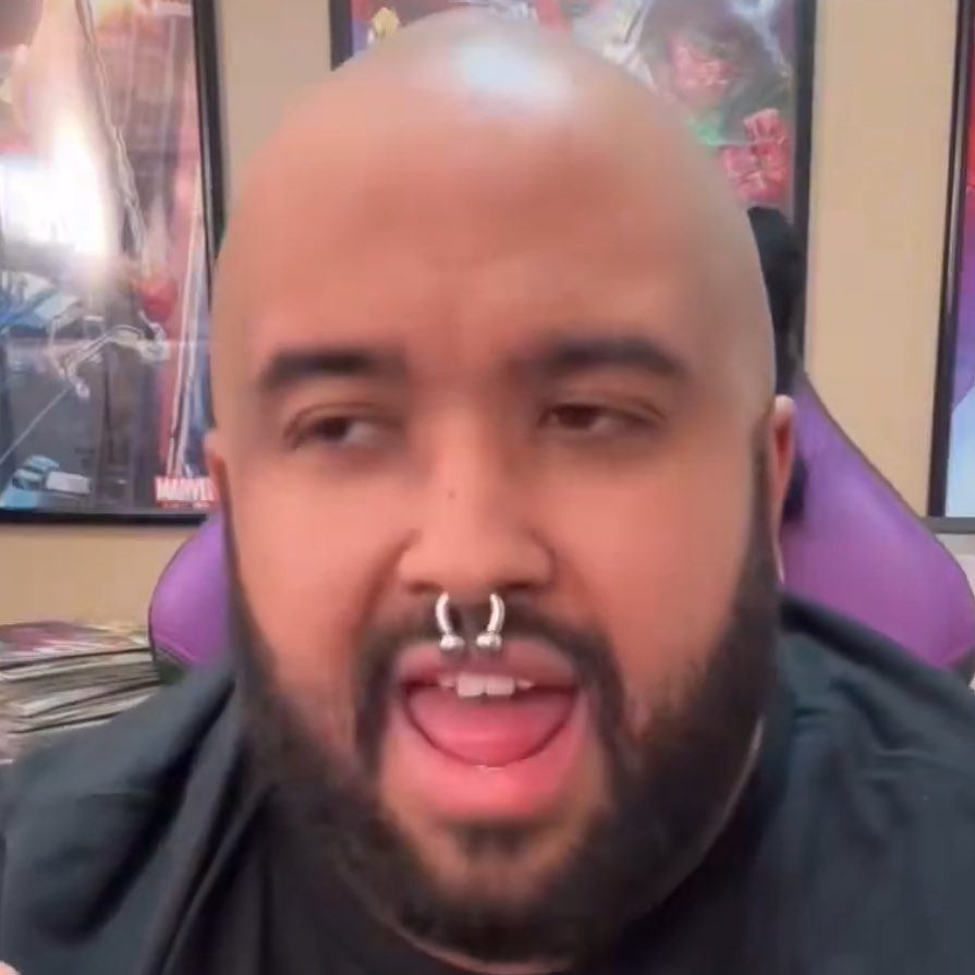 Shine Comics tweet media