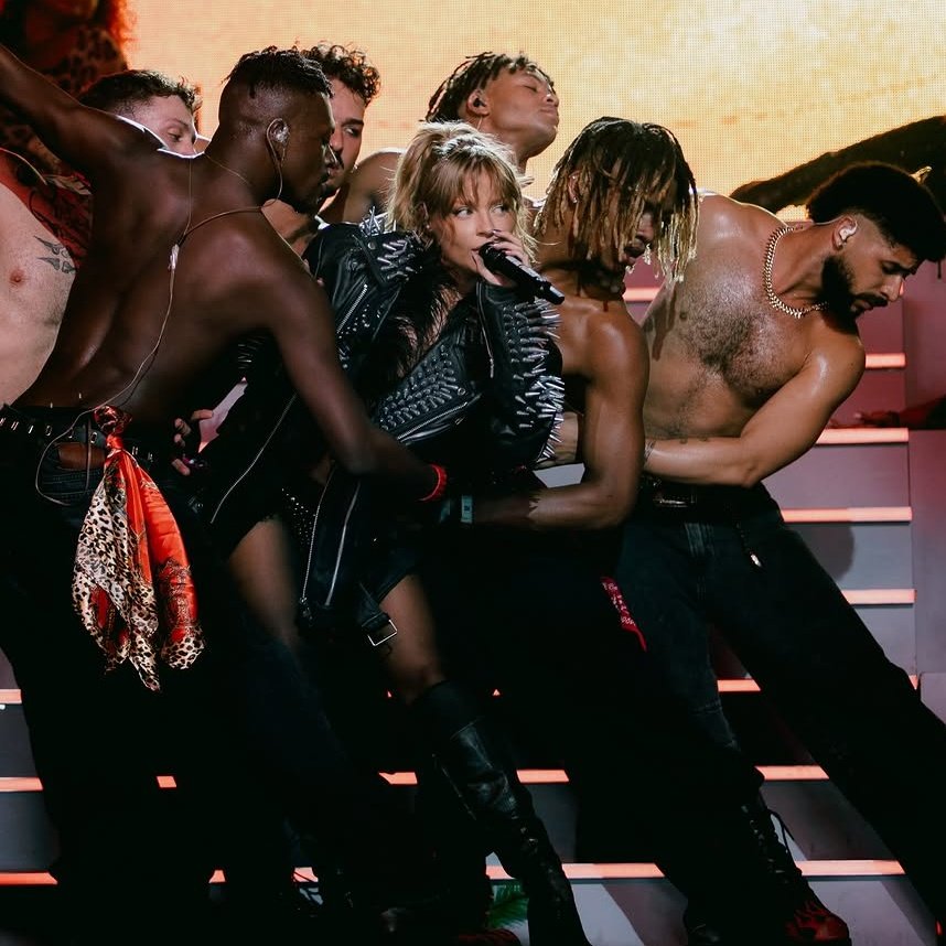 UpdateCharts tweet media