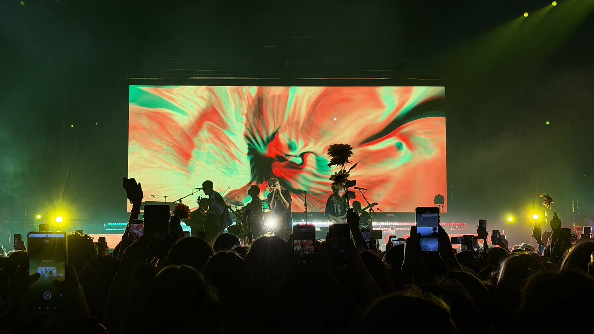 reichel met liv🌵 tweet media