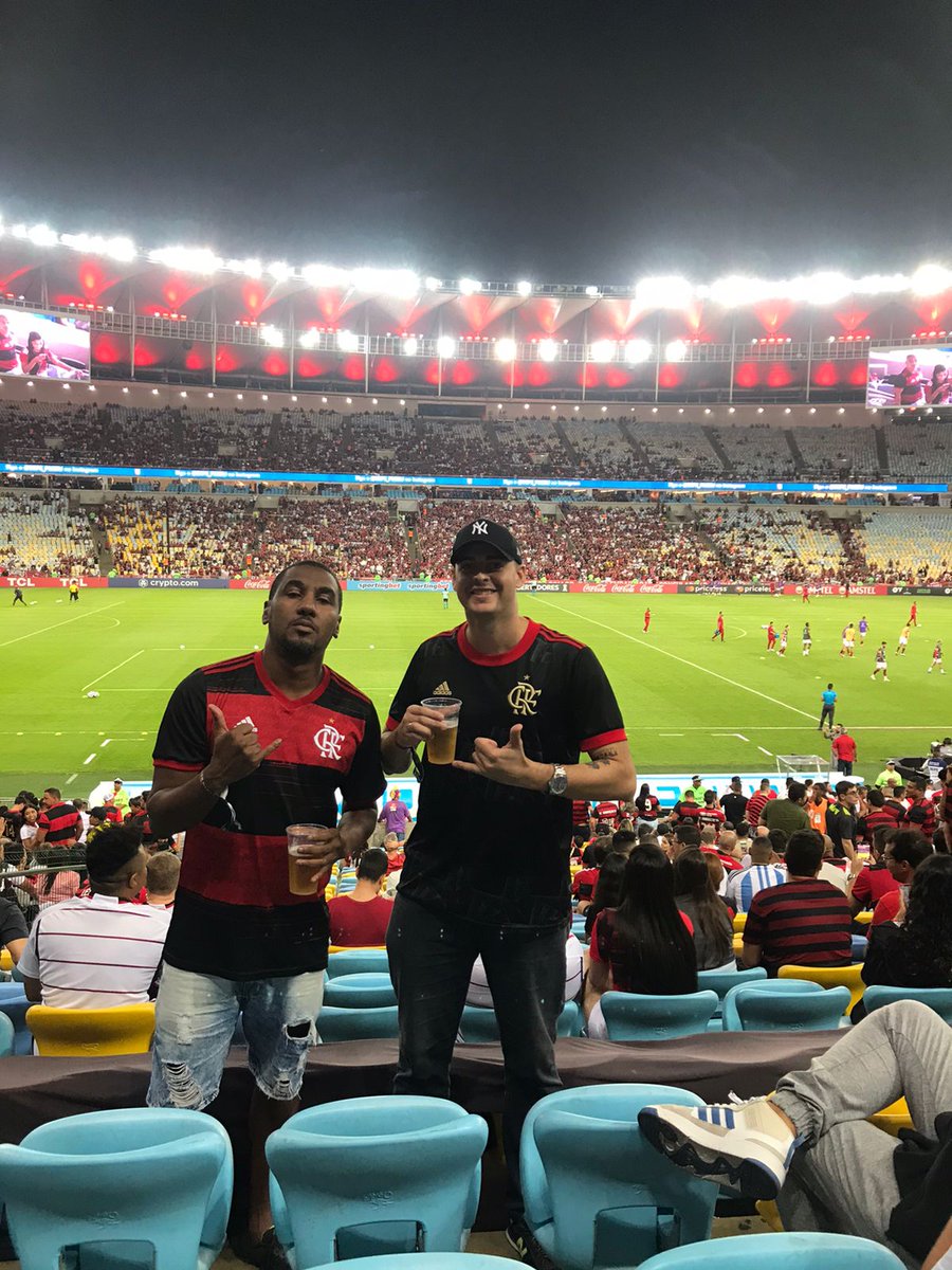 Adriano_St81's tweet photo. Daqui do Maracanã....Vamos @Flamengo 🖤❤️🖤❤️

#FLAxFLU #Flamengo #CRF #VamosFlamengo https://t.co/GV52K66b7R