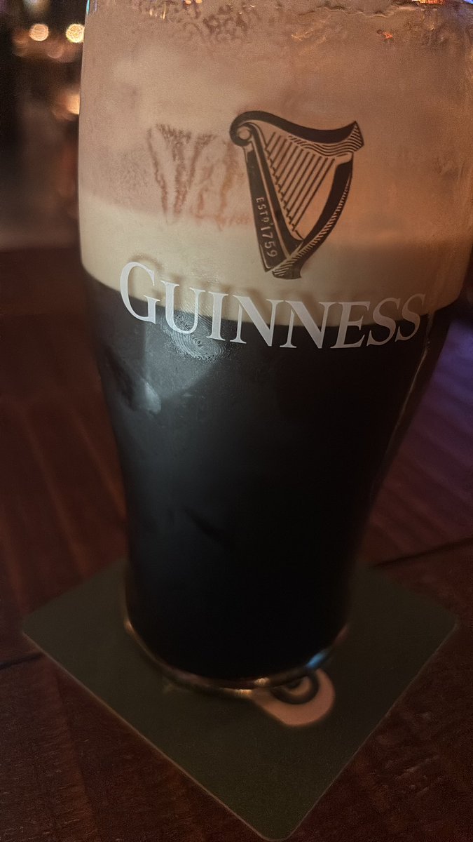 Daisy Gold tweet media