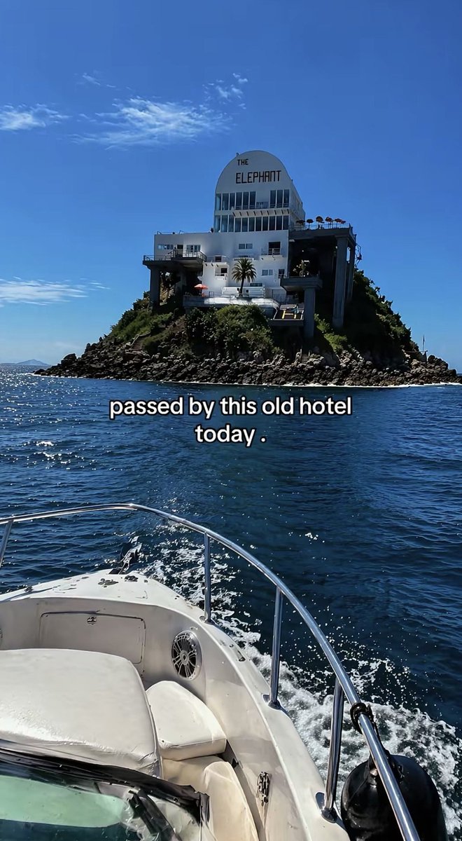 Blox Humor tweet media