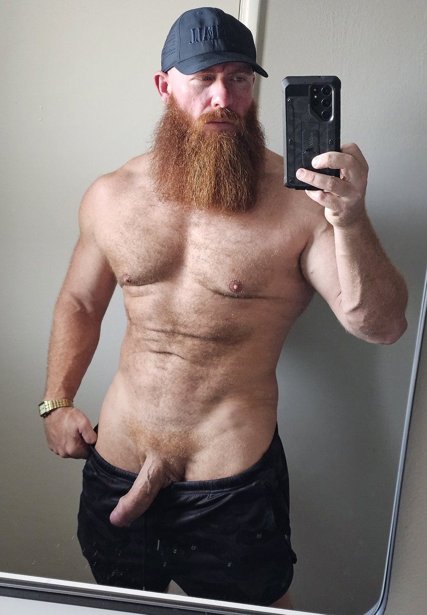 ThorJohnson_xxx's tweet photo. Retweet if you would drop down and service. https://t.co/nmrDbtDLgU