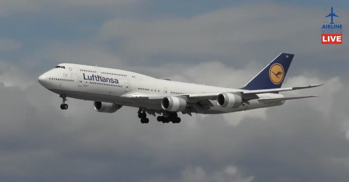 airlinevideos's tweet image. We got your planes all afternoon! Tune in now for more great LAX action LIVE ✈️✈️
#aviation #airport #losangeles
🔴LIVE LOS ANGELES (LAX) AIRPORT ACTION! (April 12th, 2026) youtube.com/live/TjYpZ_X7f… via @YouTube