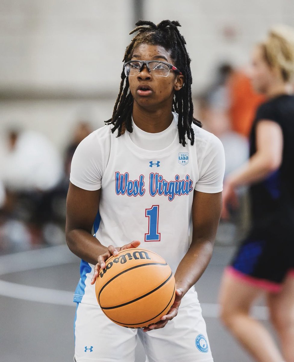 Laine Lyles tweet media