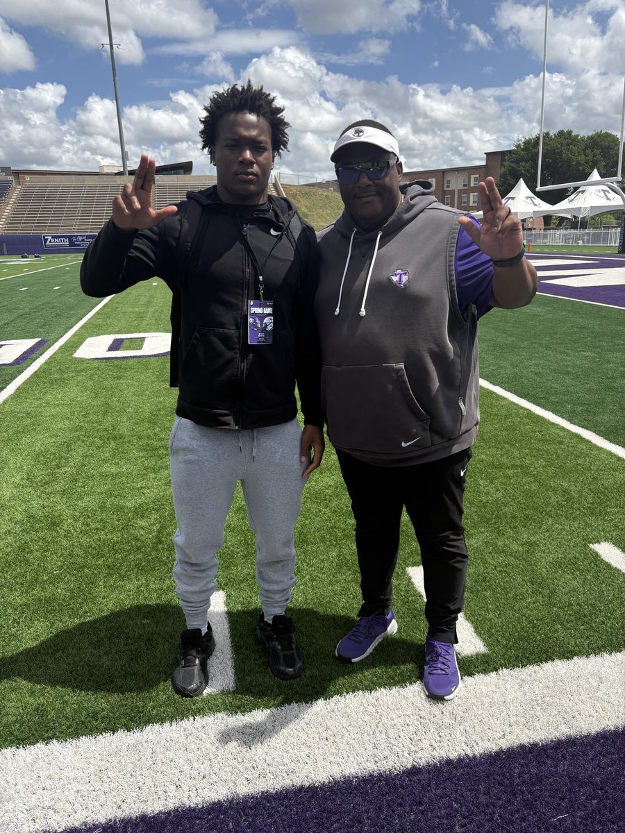 Wyatt Davis tweet media