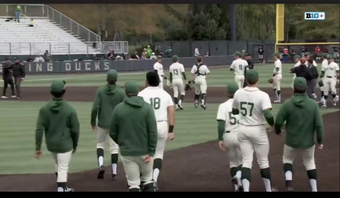 FakeWillBolt's tweet image. I spy at least 10 ejections #Huskers #GBR