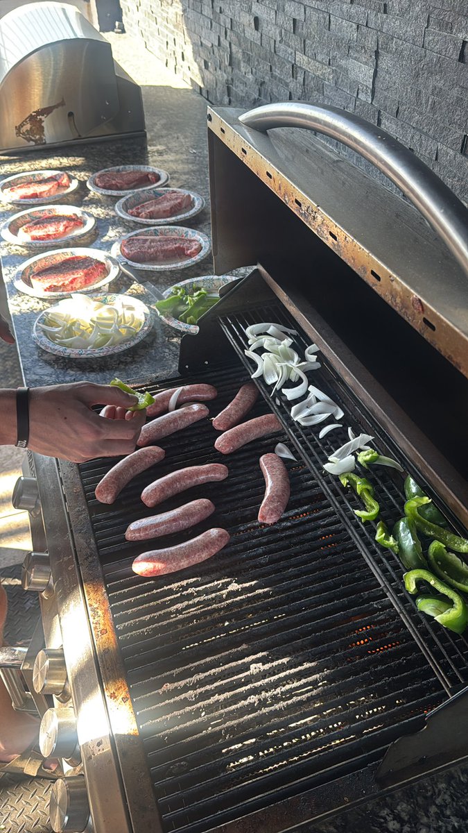 Andy “The White Reaper” Dingle tweet media