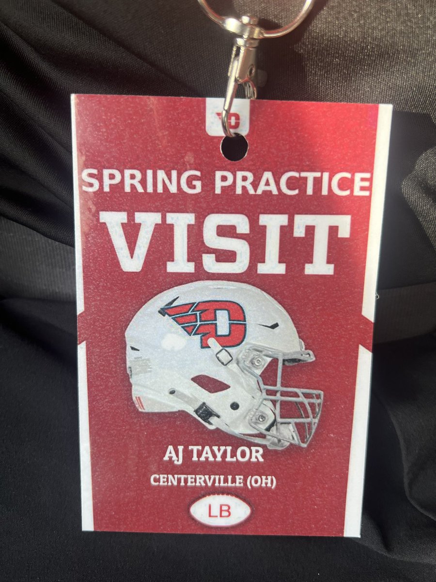 AJTaylor2027's tweet image. Had a great time at @DaytonFootball today for a spring game visit, grateful to reconnect with the coaches and former teammates. Excited for what’s ahead and can’t wait to be back.
@fbcoachcoop @John_bowes_ @RyanVanSchelven @JohnPuck4