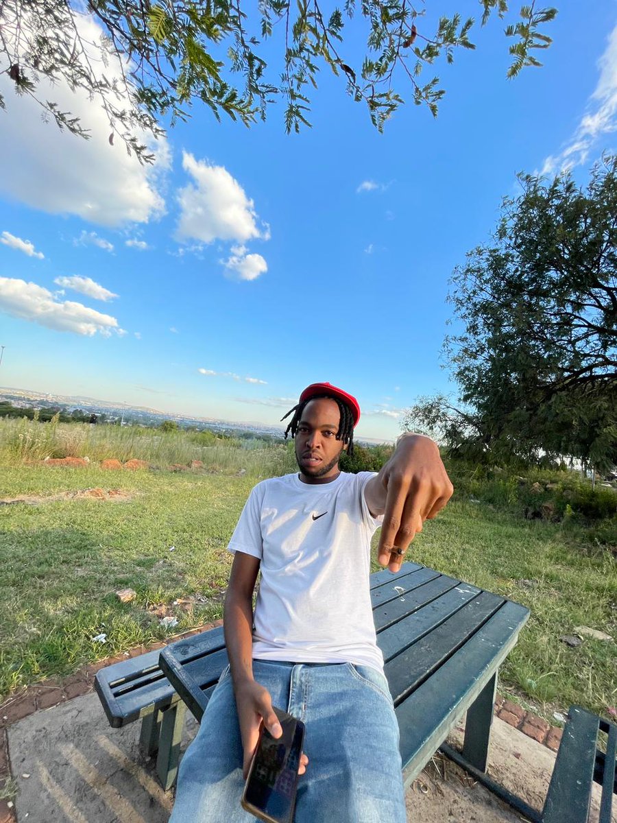 SetsuTroy's tweet photo. Niggas tryna play me huh,
#MONSTER 👹 https://t.co/CJ6mK0LSdM
