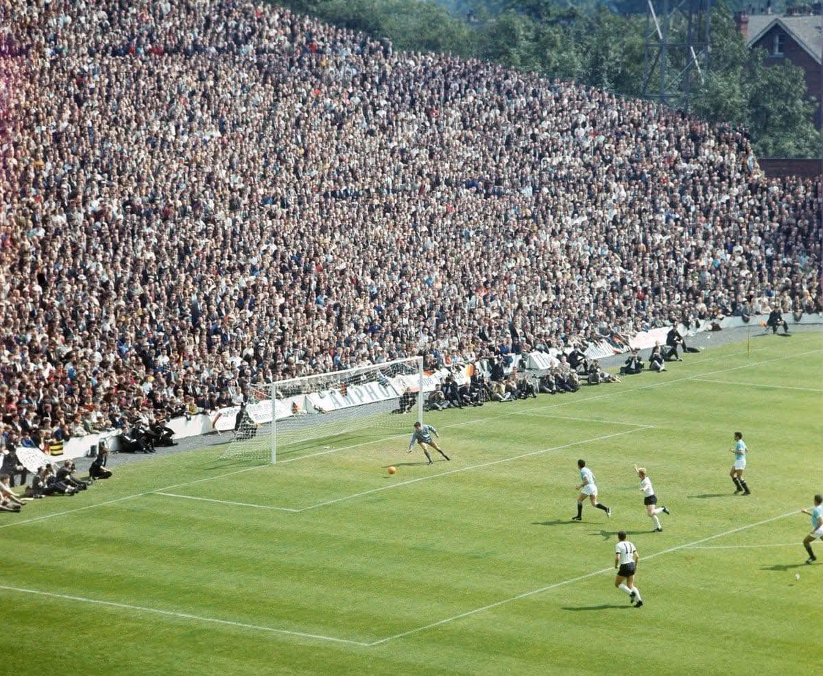Football Away Days Club tweet media