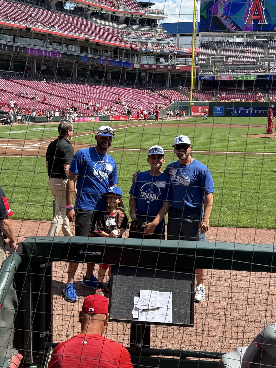 StXBall's tweet image. Today the St. Xavier baseball program attended the Reds game. Coach Velazquez with his son and Coach Mahon with his nephew represented the program on the field to throw the first pitch.

The Bombers will play at Great American Ball Park, May 16 at 1:00 pm.

#GoBombers | #AMDG