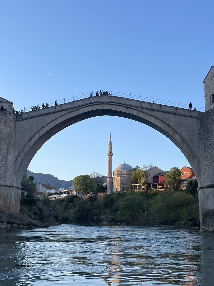 علاوي tweet media