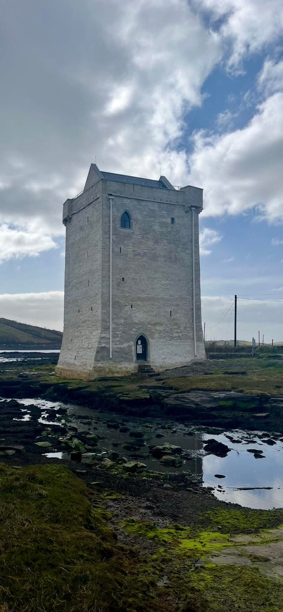ThisIsIreland3's tweet image. 📍Carrickahowley Castle Rockfleet, Co. Mayo Ireland 🇮🇪🏰

Home of Grace o Malley once upon a time, it was refurbished recently and what a fantastic job done amazing 👏 returned to it’s original splender 💚

📸 Cathal Concannon

#Mayo #History #Ireland #Castle #Carrickahowley
