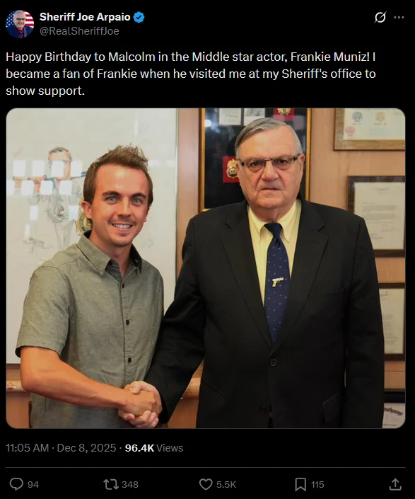 Para(cosmic) Thom tweet media