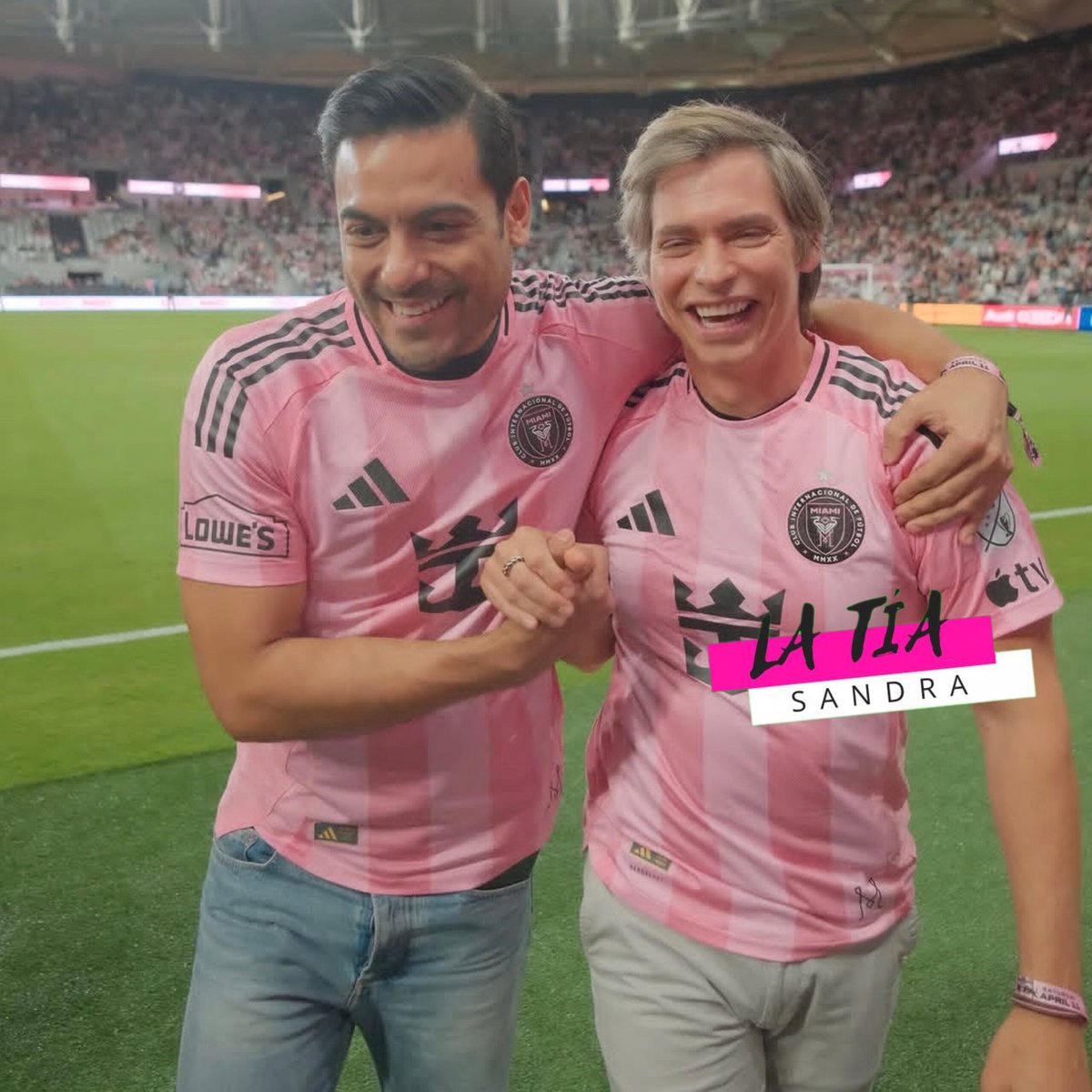 La Tía Sandra tweet media