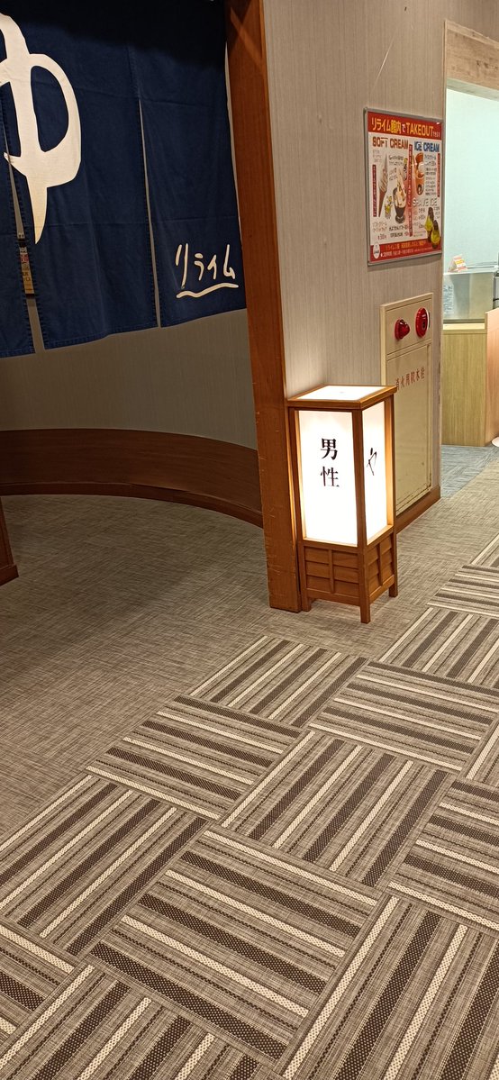 コロコロさん tweet media