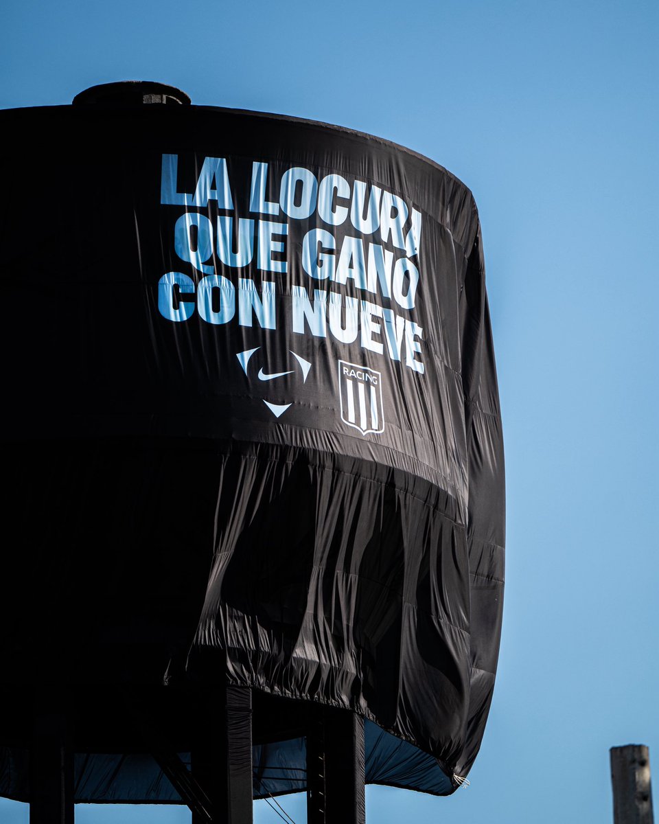 RacingClub's tweet photo. Sí. Estamos locos 🩵🤍 https://t.co/cqUWraN0qy