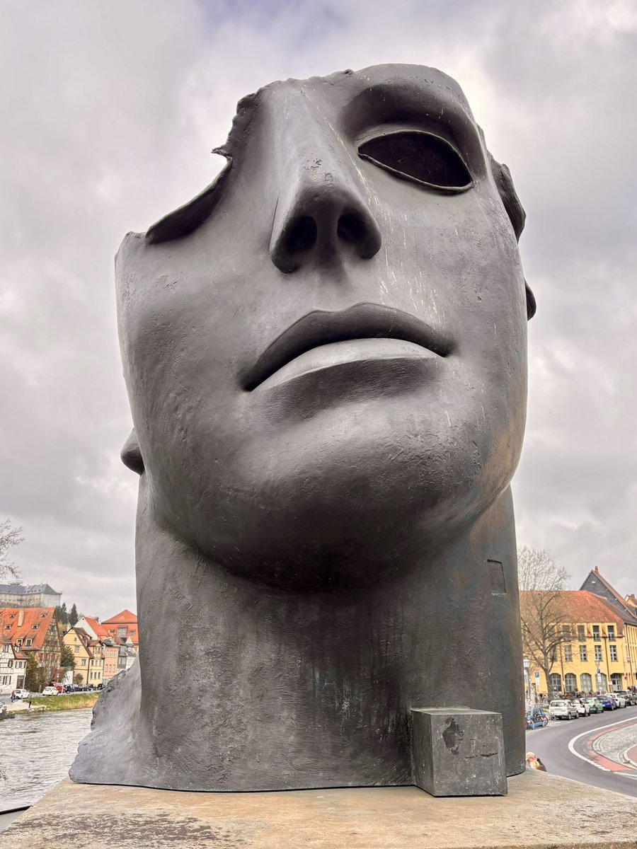Cowboy_way's tweet photo. All dieses unentdeckte Land hinter deiner Fassade, all die Fragen und Träume, Ängste und Werte…

Die, die niemand kennt… https://t.co/xmUwbnVYaE