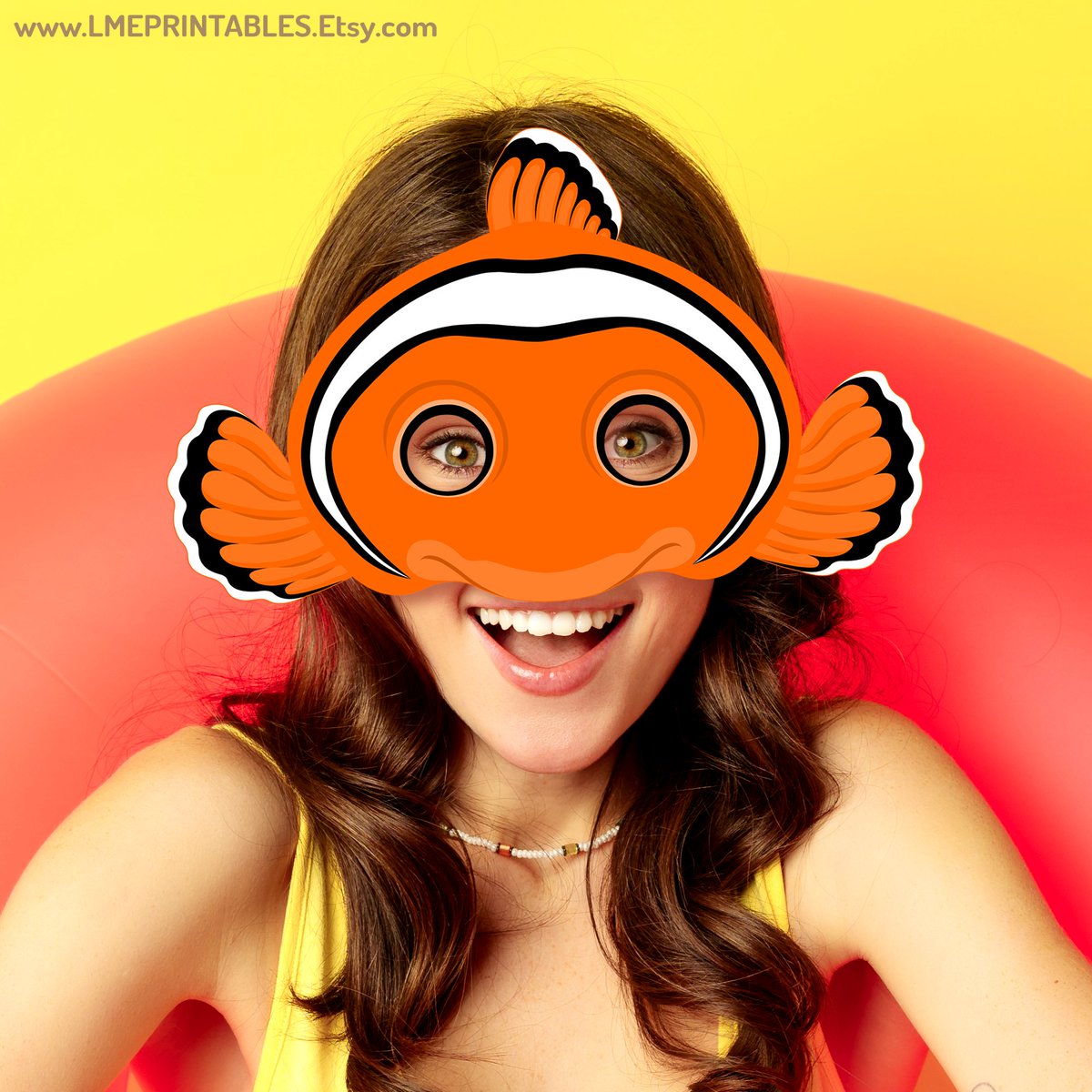 lmeprintables's tweet image. Clownfish Printable Mask Halloween Costume Clown Fish Orange Sea Animal Pattern Carnival Pool Party Favor Acuatic Game Photo Booth Kid Adult etsy.me/4t5ARVP via @Etsy #clownfishmask #printablemasks #nemopartytheme #birthdayideasforkids #animalmasks #schoolactivity #masks