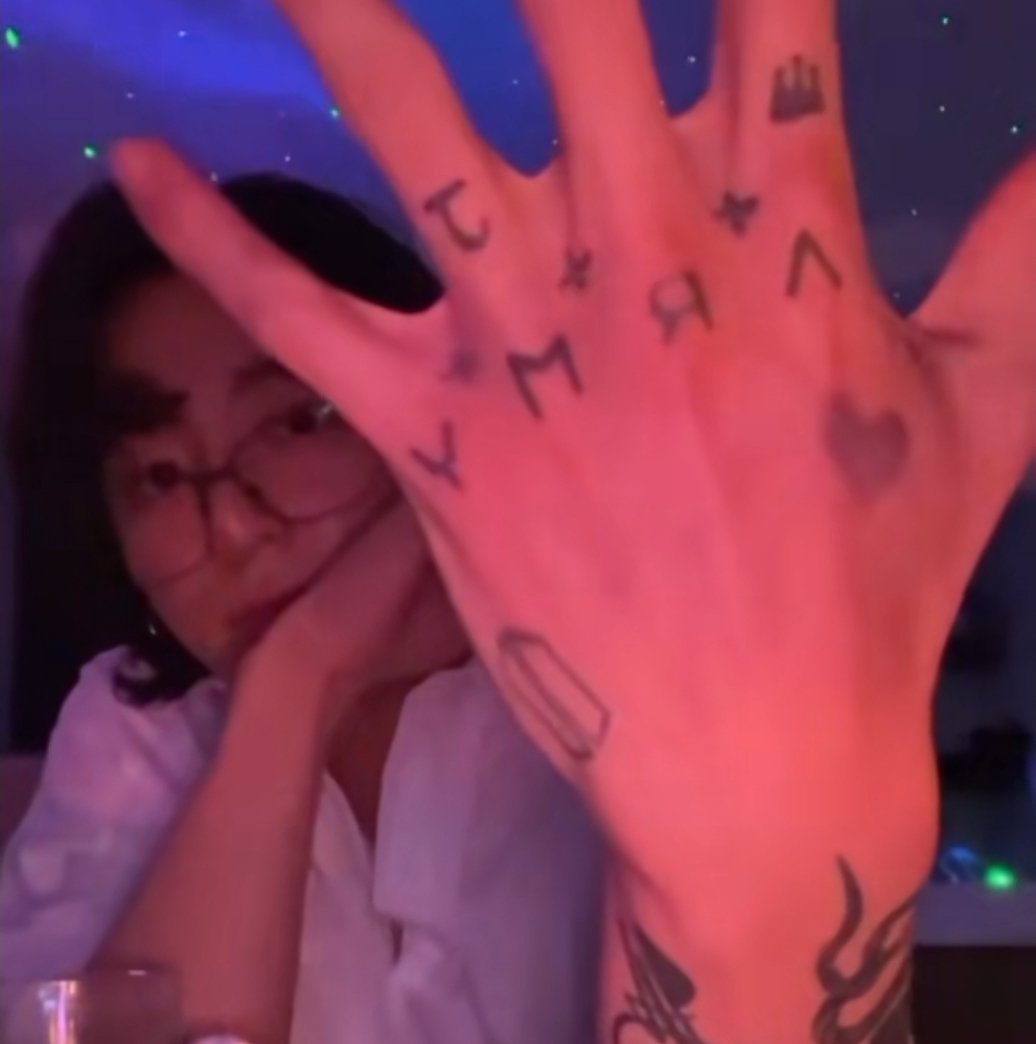 samu • VAI VER O BTS 28/10 !! tweet media