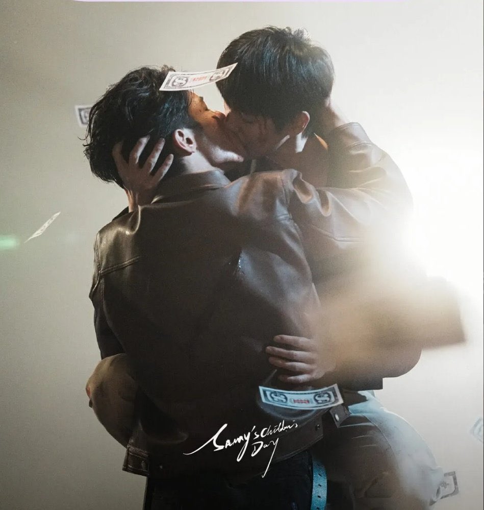 this scene gonna makes everyone hold their breath, bloods, wound everywhere, the fight seems like like really messy and chaotic🤧