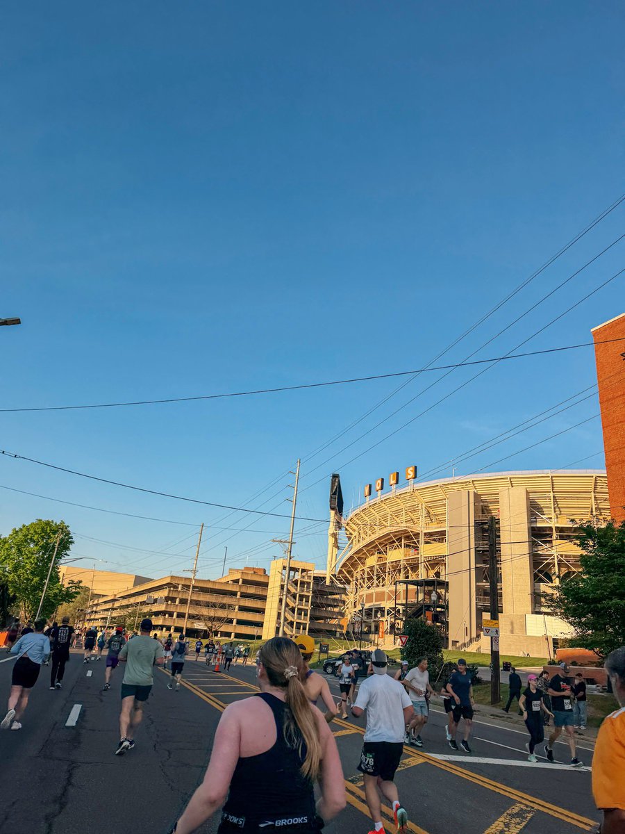 megnpickett's tweet photo. 1̶3̶.1̶…. 13.66 ✅ s/o to the wrong turnaround at the beginning by the pacer car.. first half marathon in the books!!!! https://t.co/mjdIKxepOR