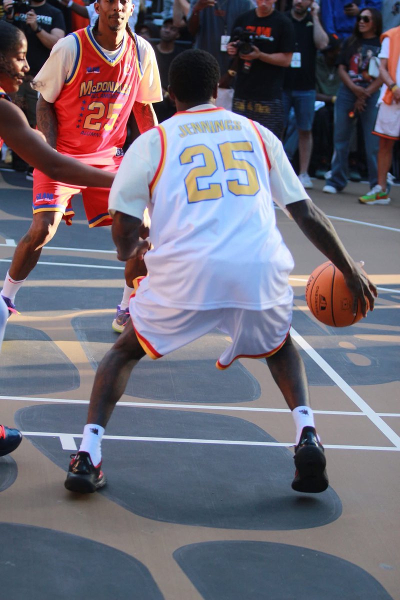 daves_joint's tweet image. #lostfiles August 18th, 2025.

Prior to the @SLAM_HS Summer Classic, Vol. 7 event at the world-famous Rucker Park in Harlem, there was a special game taking place between two sets of pros that once played in the @McDAAG. On one team was former @NBA star @Tuff__Crowd (class of