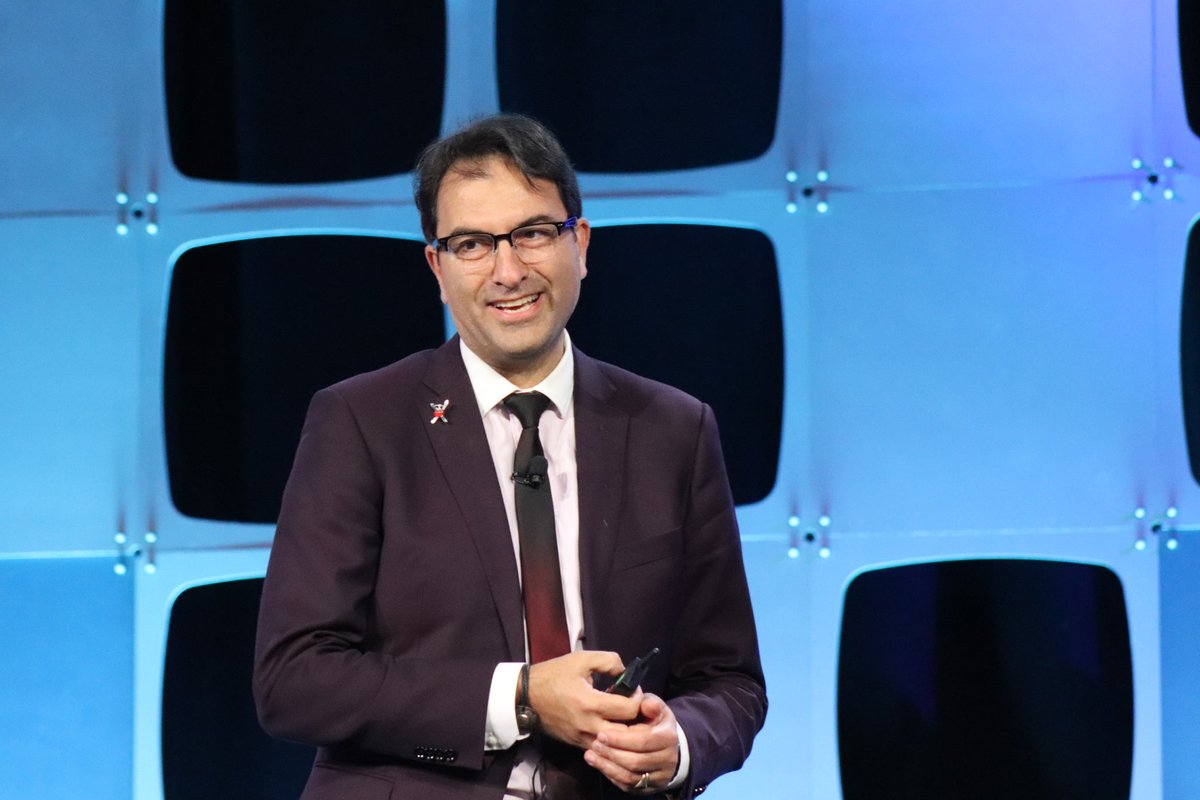 Healio_OSN's tweet photo. From the mainstage at #ASCRS2026:
Congratulations to Dr. Sean Ianchulev, who delivered the Charles Kelman, MD, lecture today!
The award highlights visionary leaders in #cataract and #refractive surgery.
@goHealio's coverage continues: π
https://t.co/M68yu645qi
@ASCRStweets https://t.co/pahkOU4v2R